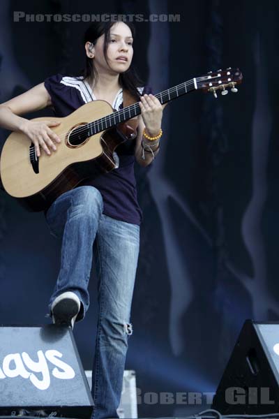 RODRIGO Y GABRIELA - 2010-06-26 - PARIS - Hippodrome de Longchamp - 